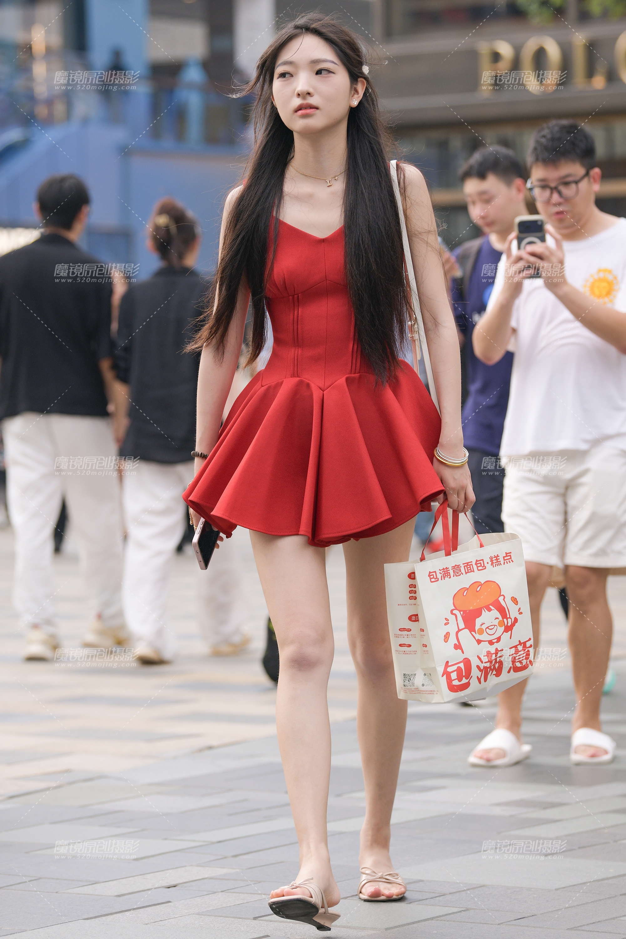 红裙美女 ​​​