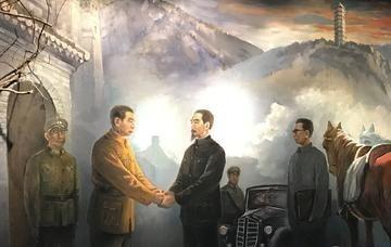 我们现在说“西安事变”，只提张杨二人活捉了蒋介石，促成了共同抗日，但是“西安事变