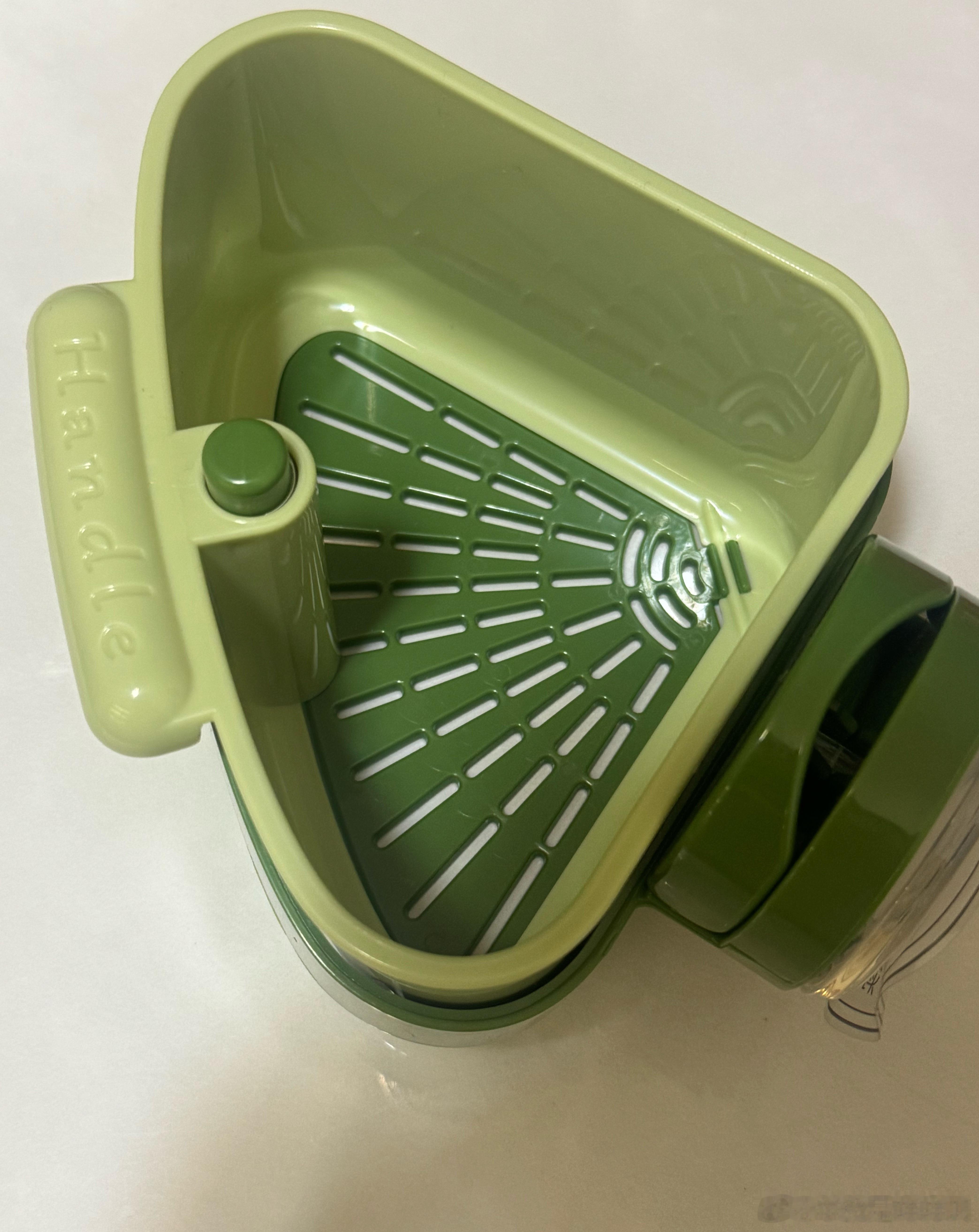 分享下 如果有打算买这个厨房过滤食物残渣的可以别买了 上面的那个绿色是可以摁一下