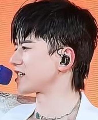 2026张杰未·LIVE-「开往1982」世界巡回演唱会北京鸟巢站于3月27日至