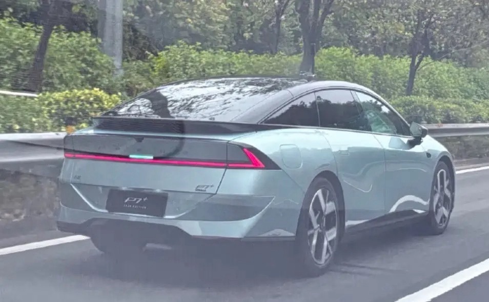 小鹏P7+增程版～这尾部设计给几分？大v聊车车评精选