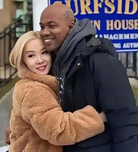 钱挣够1.5亿，家却散了。马布里曾是NBA顶级"独狼"，如今却为一碗热干面，一个