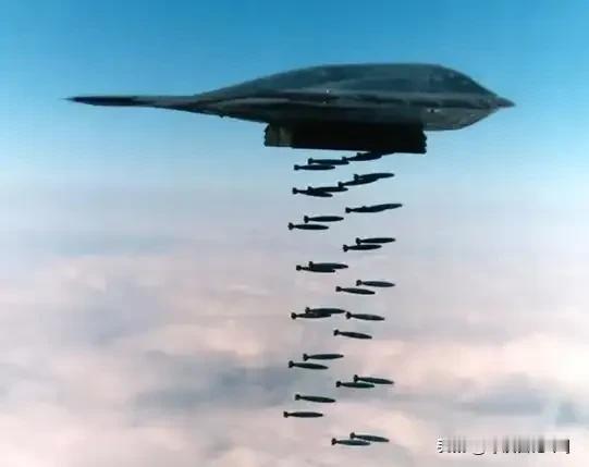 伊朗恐怕很快就要遭受美国全面打击了，因为它与委内瑞拉不同，委内瑞拉虽然穷，但大部