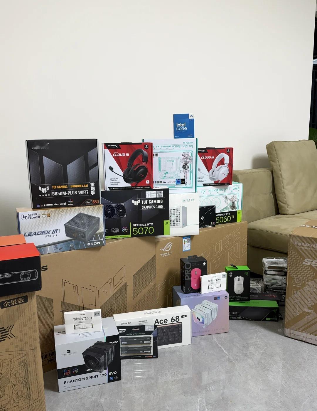 左滑替我一键装机
终于啊啊啊啊啊啊啊啊啊啊啊啊啊我的电竞房落地啦！！！！！设备都