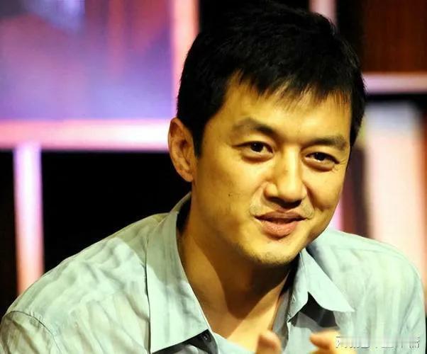 李亚鹏的这波操作直接把人看懵了。
身背巨额债务，上亿的幼儿园说送就送了。
在六一