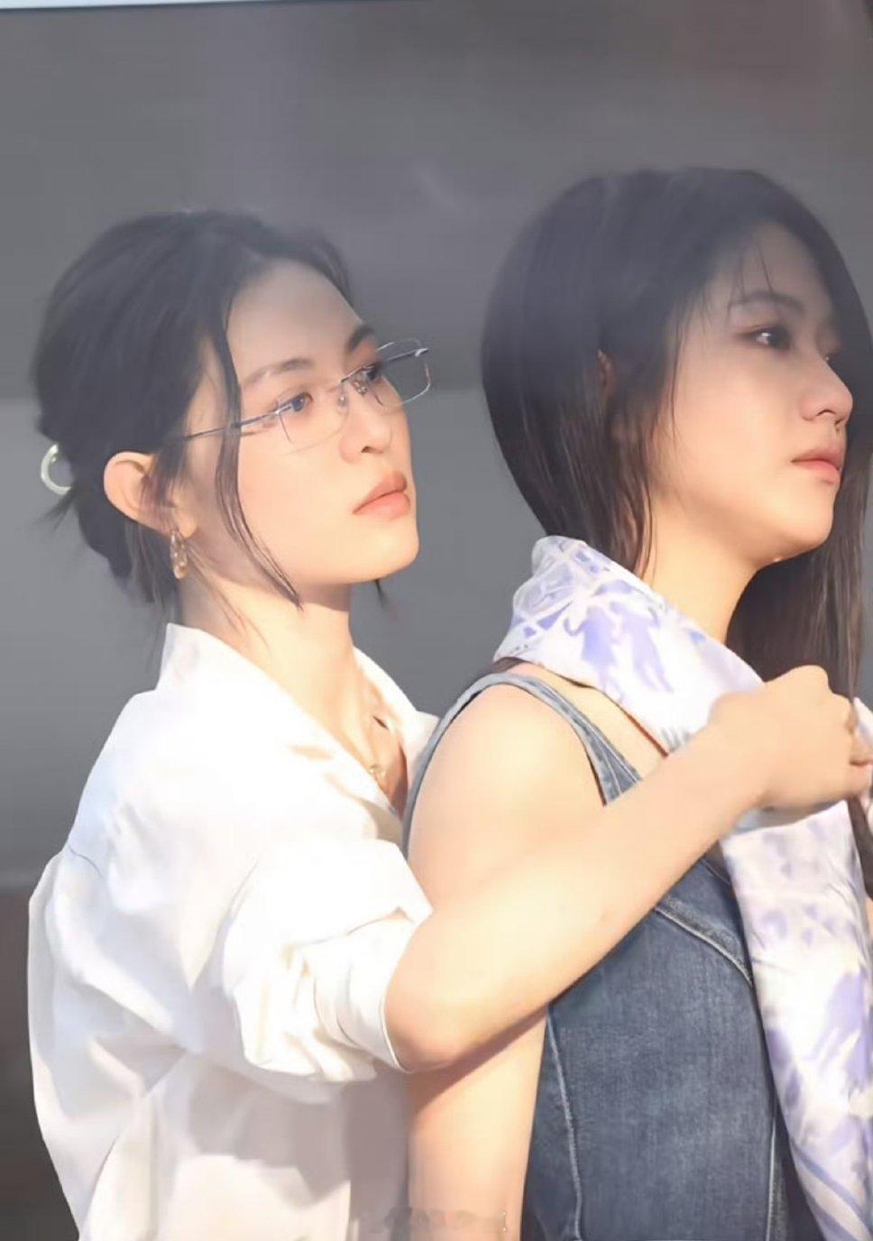 一到剧里怼脸，向涵之赢麻了…但是剧里xhz没有路透好看 