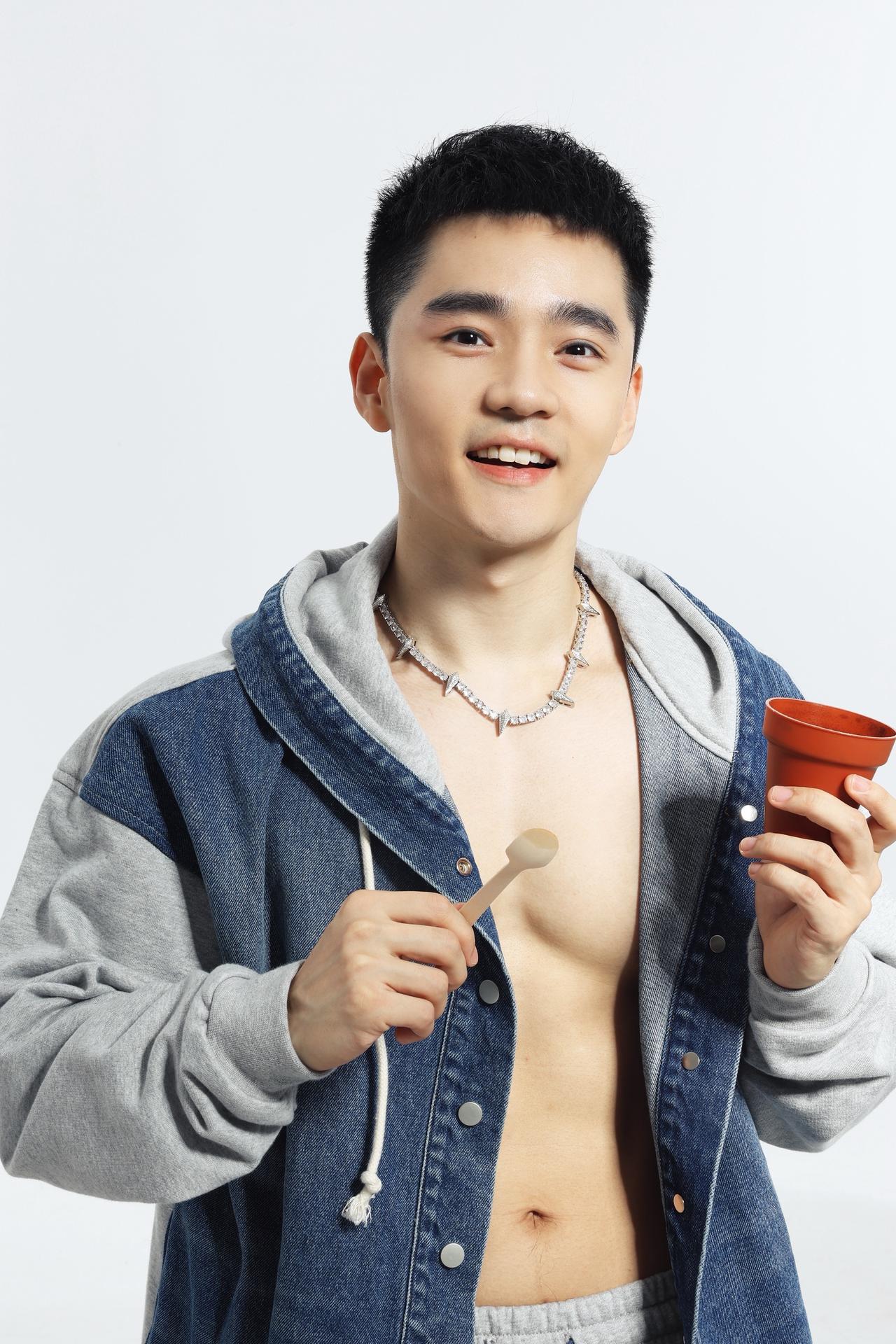 吃雪糕吗男士写真 可狼可奶 男士写真拍摄