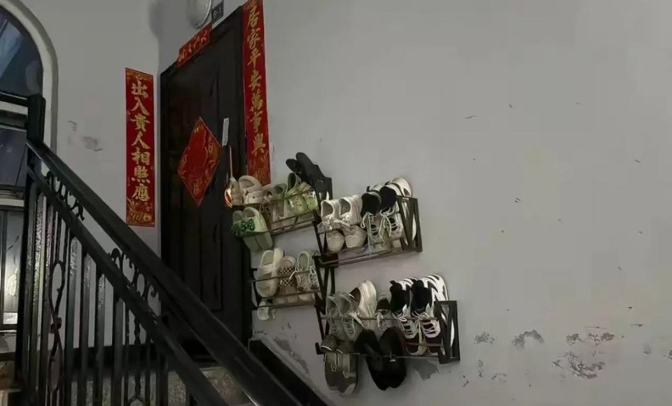 这空间是不占位置了，但走过去气味比较浓啊。 