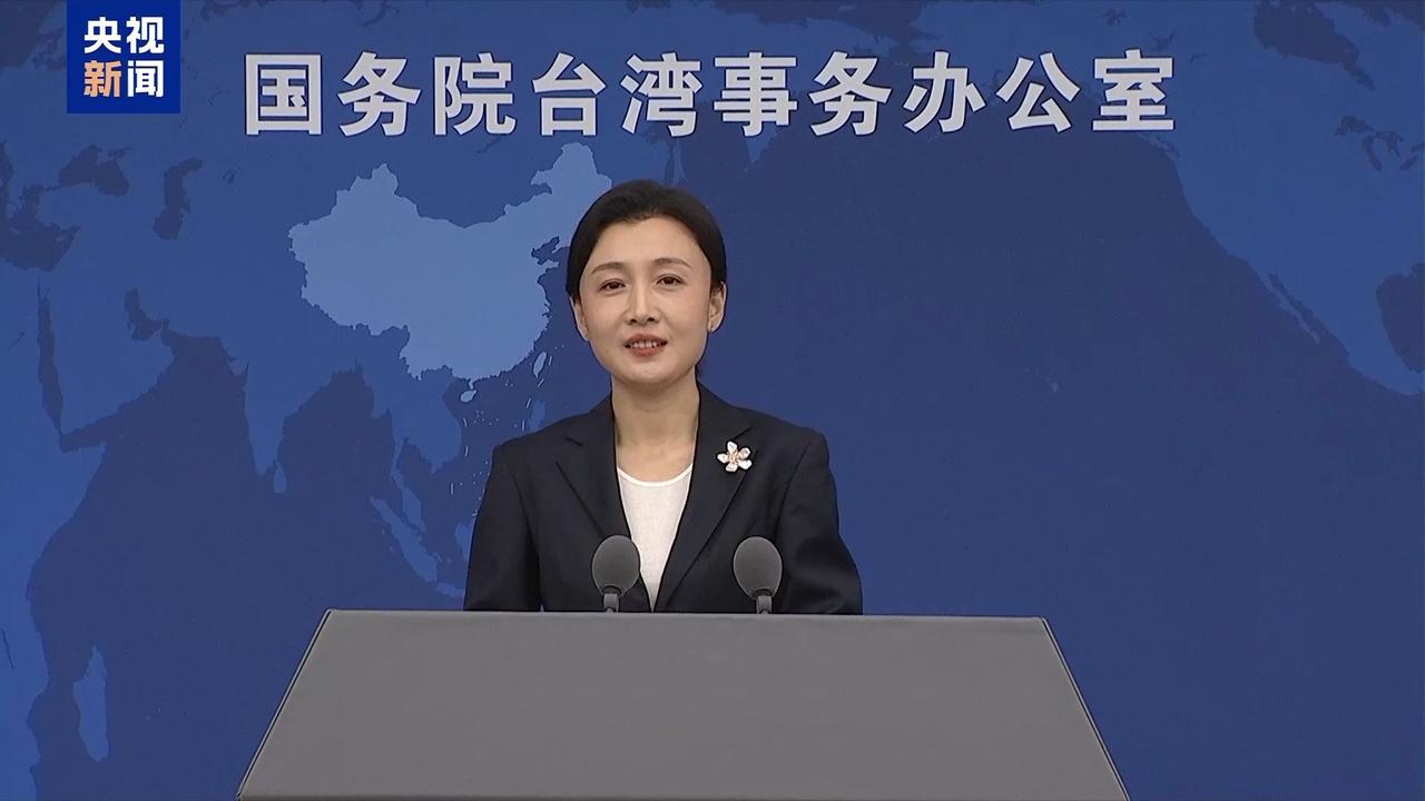 第一战场，用“国安法”在香港“清场”；第二战场，就用“反分裂法”瞄准台湾。张晗的