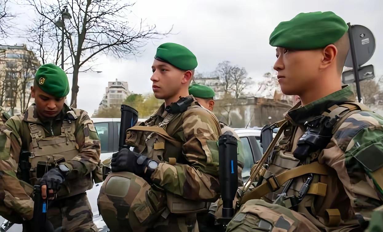 法国的外籍雇佣兵军团要进入到乌克兰，这支2000多人的部队主要想控制敖德萨，这样