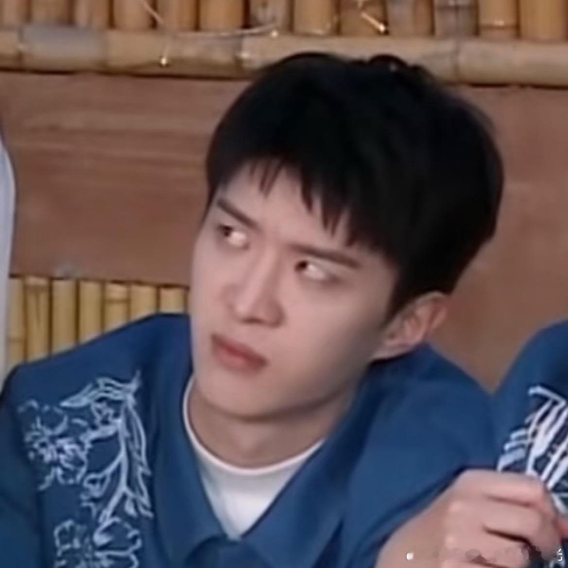 范丞丞 不跟陌生人说话范丞丞出去玩被偷拍，选择发作品硬刚硬ma就是要做2026最