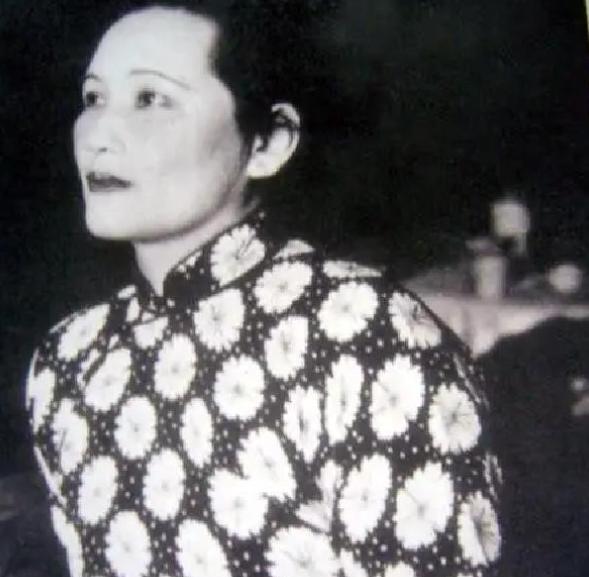 1965年，李宗仁流亡16年后重返大陆，特意登门跟宋庆龄认错，宋庆龄却说：“中国