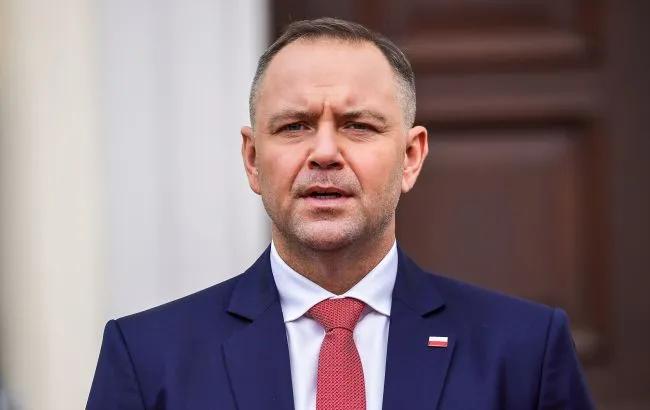 波兰一定要有自己的核武器，这是一名波兰官员所表示的。由于波兰处于俄乌冲突的边缘，