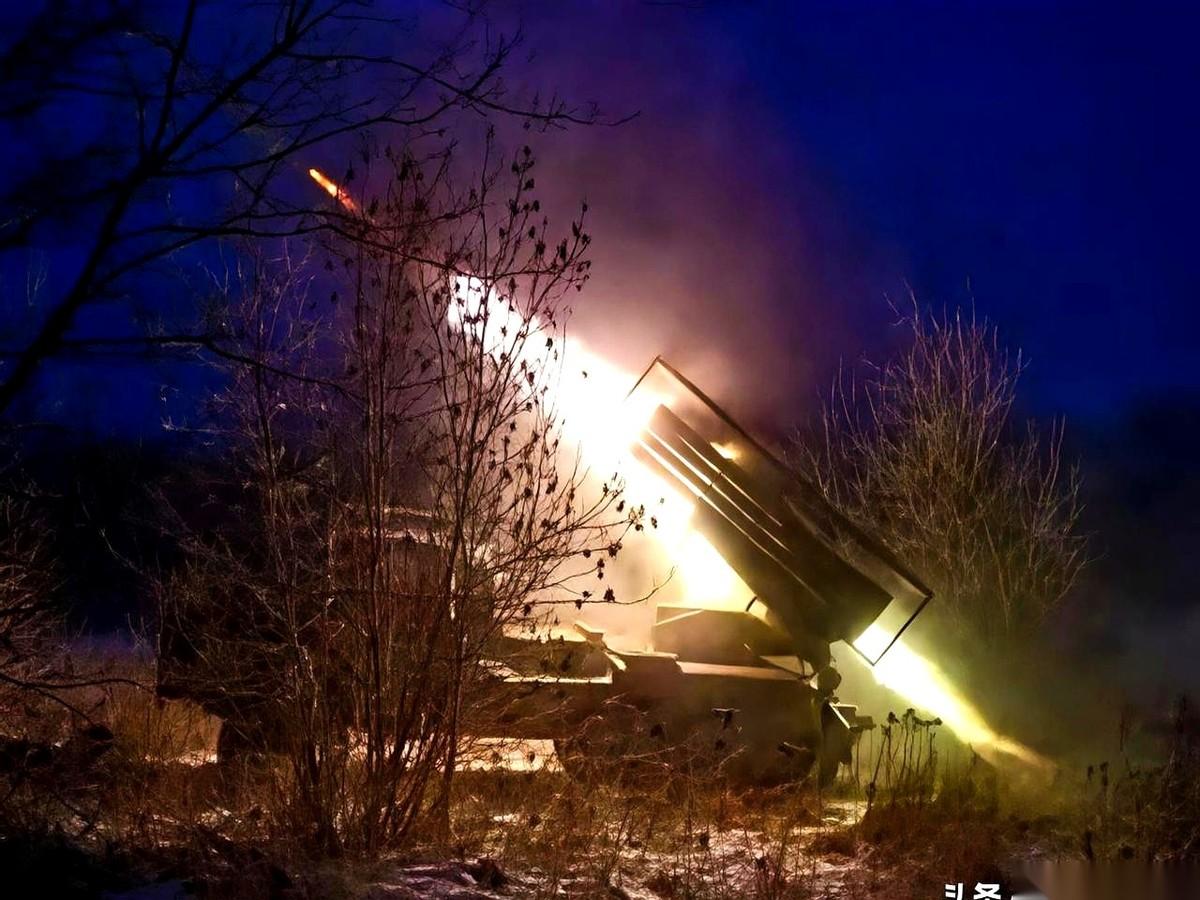 又谈了，还是日内瓦。
但乌克兰这次派来的人，名单一出来，空气瞬间就凉了。
来的不