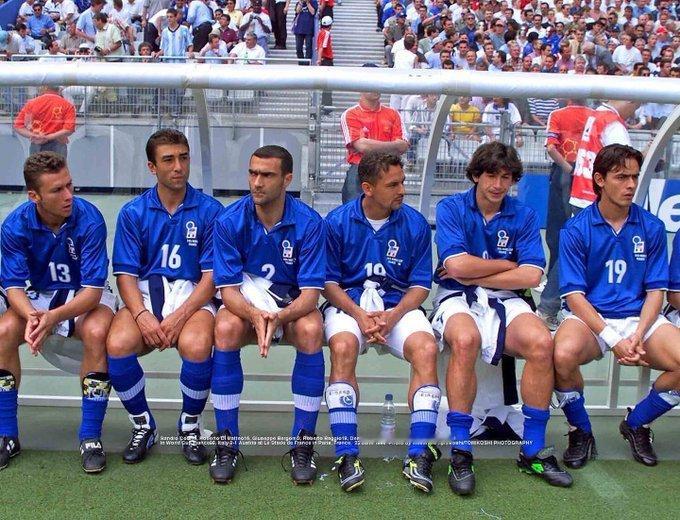 【老照片】 世界杯 Italy's bench at France '98.🇮