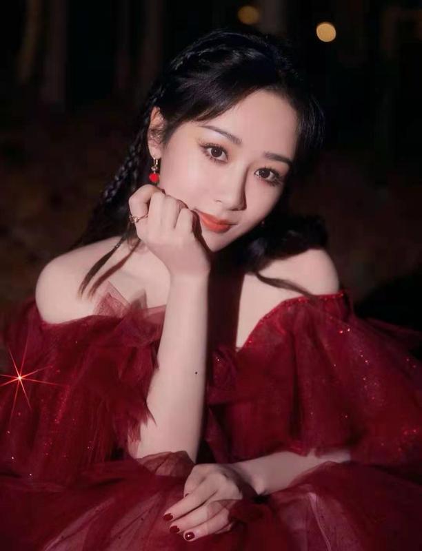 节目很新颖👏刘宇宁算是古装美男吗? 《书卷一梦》的剧情有多无厘头 你最喜欢杨紫