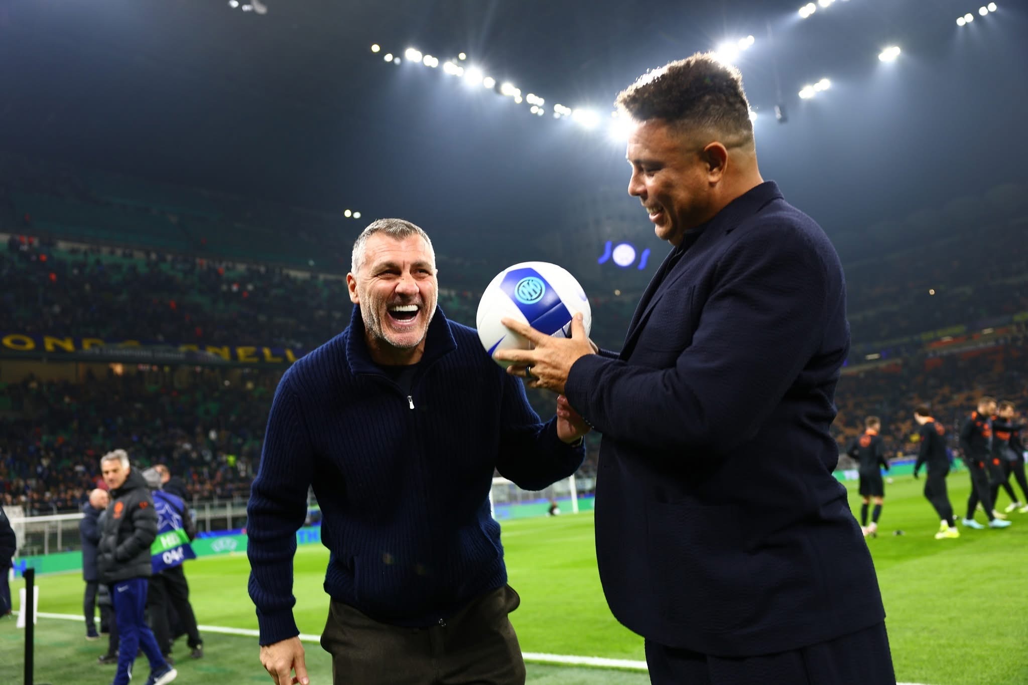 賽事前夕嘅儀式，有昔日合作拍檔朗拿度同維阿里到場，呢兩位喺中後期前後腳加盟但因為