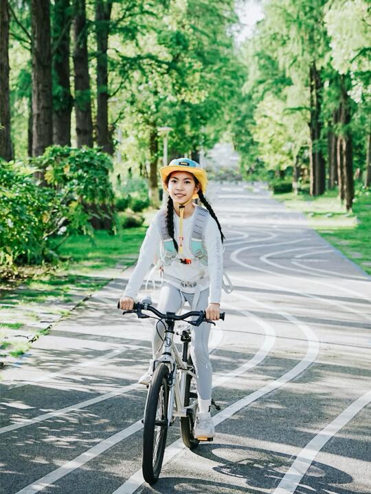 追风的孩子👧就该在路上飞驰🚴‍♀️～～～