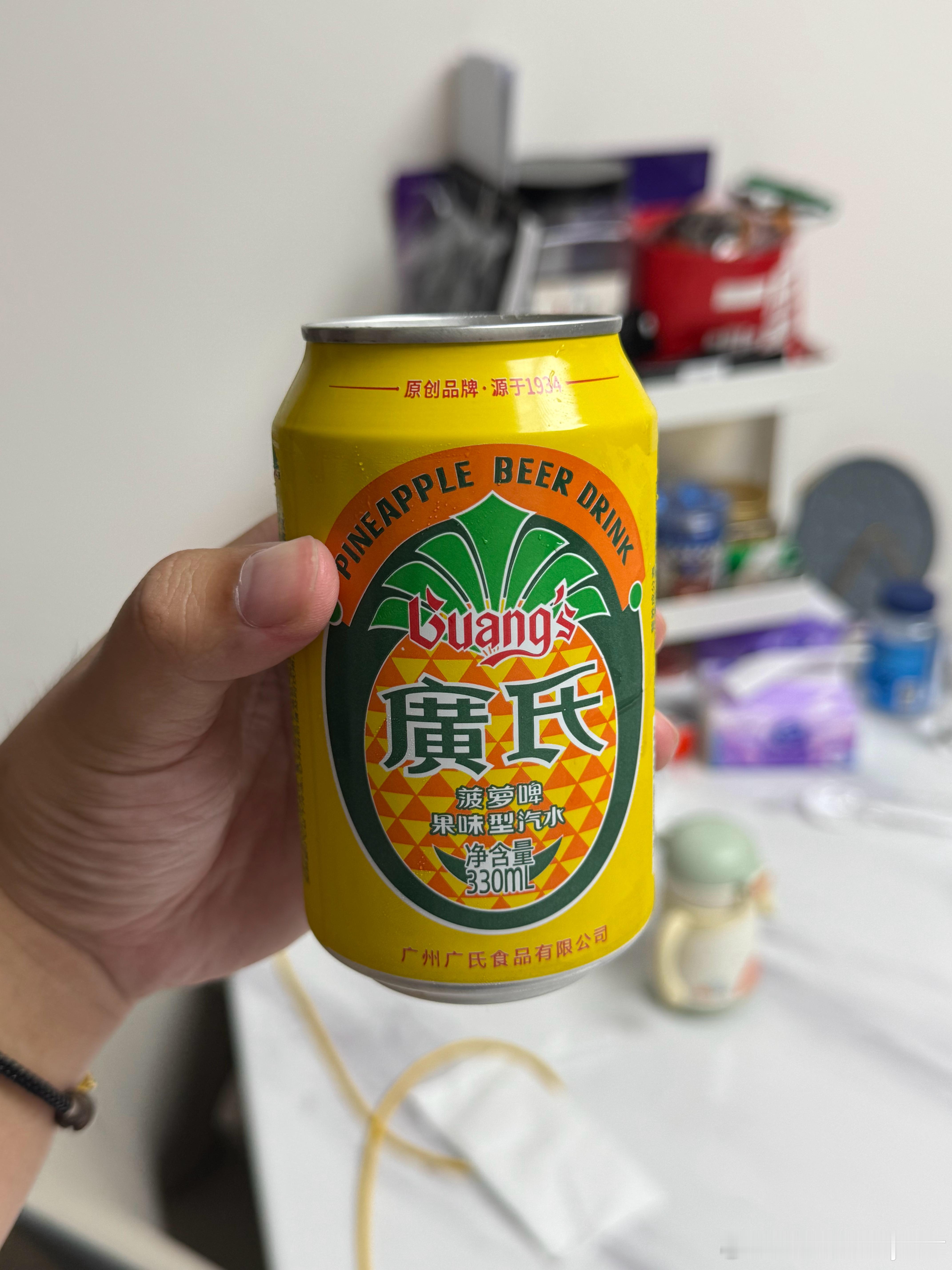 这个味，正啊！夏天来上一口菠萝味汽水，真解暑！！！ ​​​
