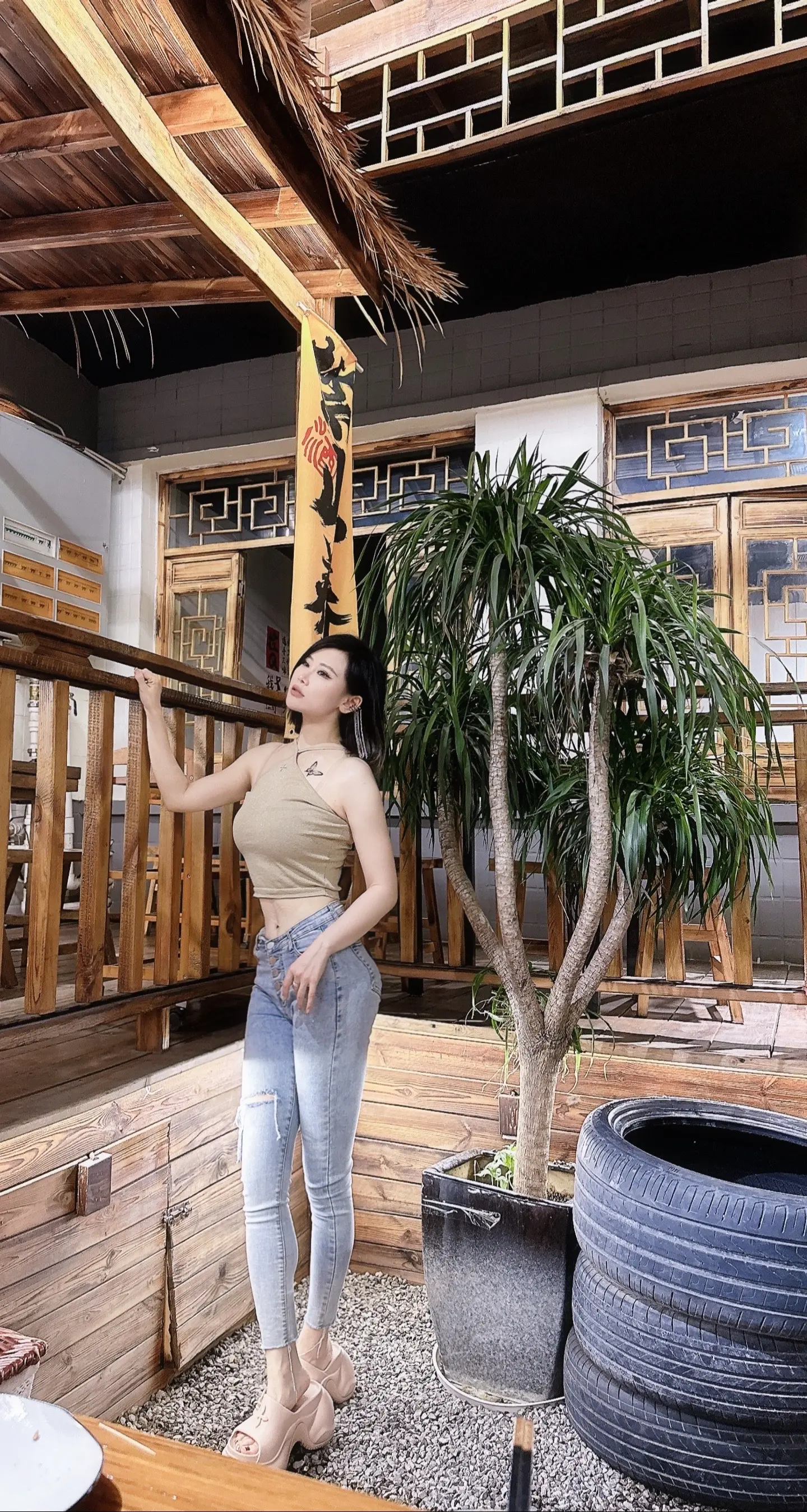 哪有什么避风港，心情不好的时候都是一个人