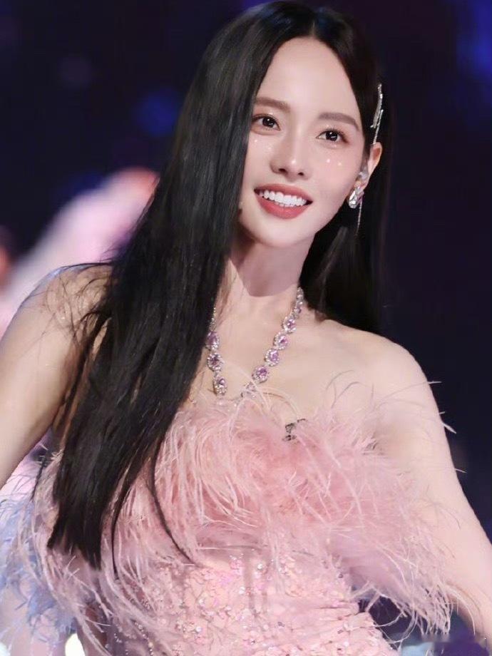 张嘉倪获两子抚养权真的狠狠心疼又佩服张嘉倪！这场长达三年的离婚拉锯战，最后能把两