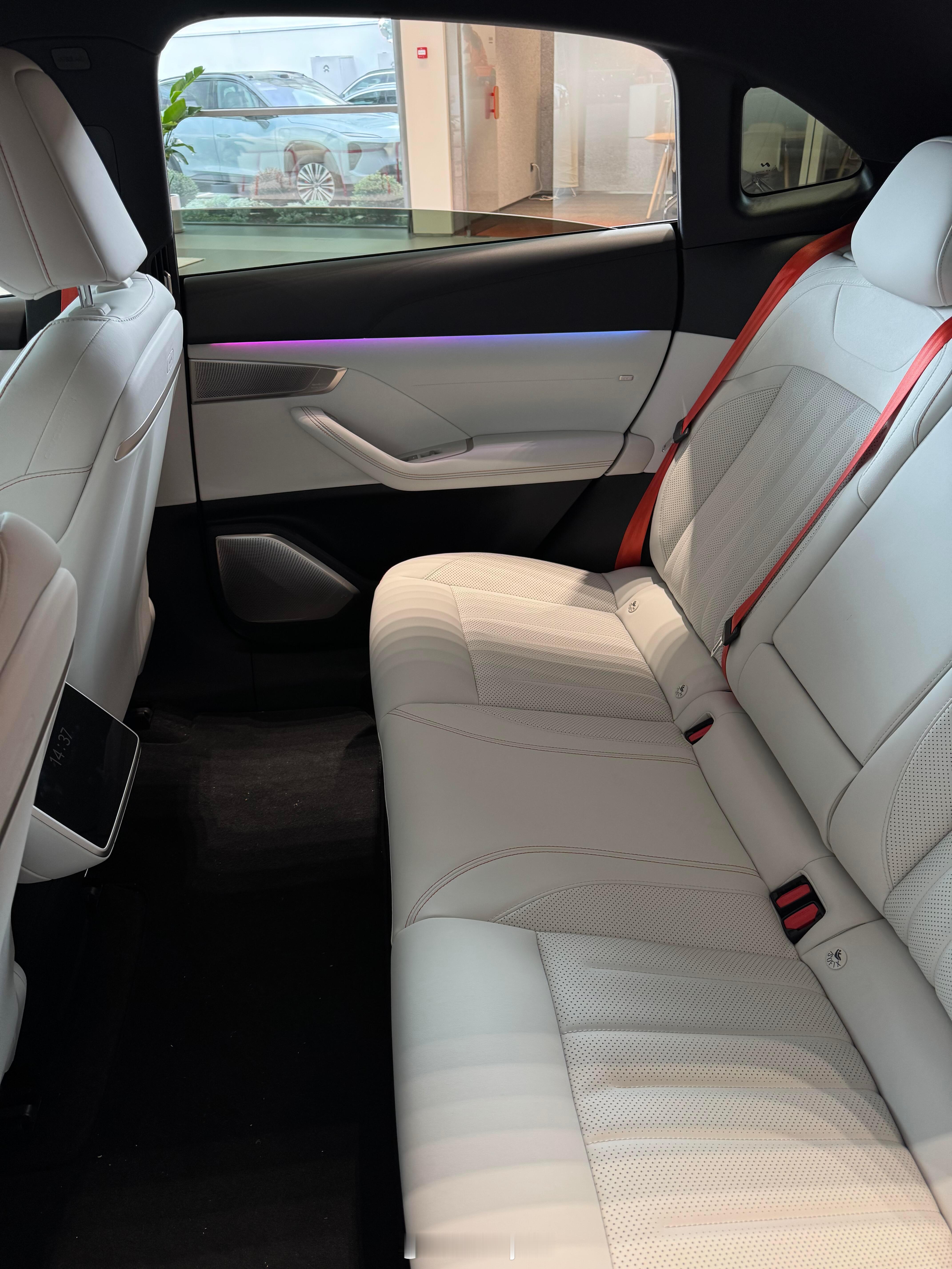 🚗 乐道 L60✅ 优点🔋 共享蔚来换电网络：最独特的“护城河”：这是乐道L