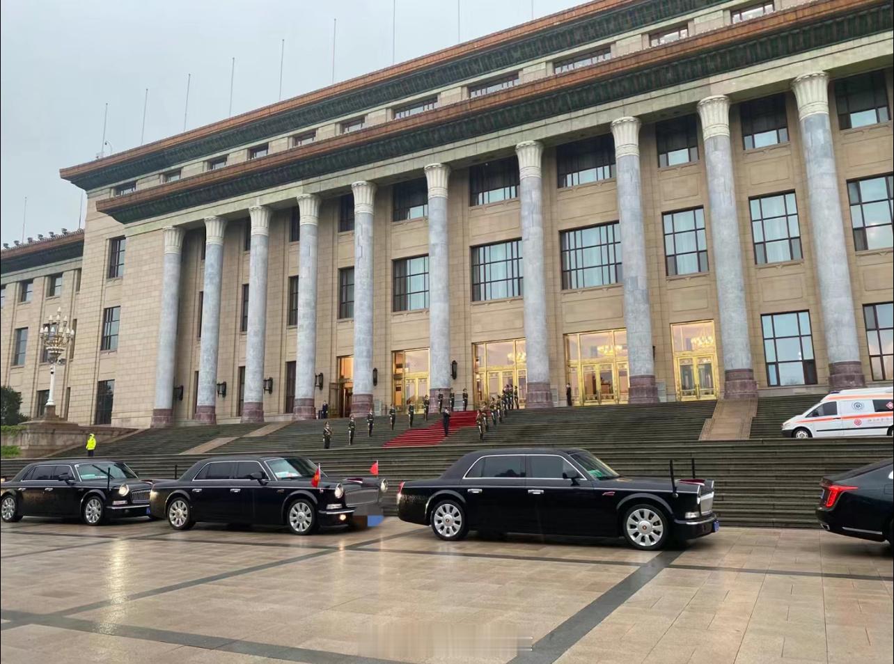 #两会# 时至惊蛰，春雷能让大地回春🌱 ​​​