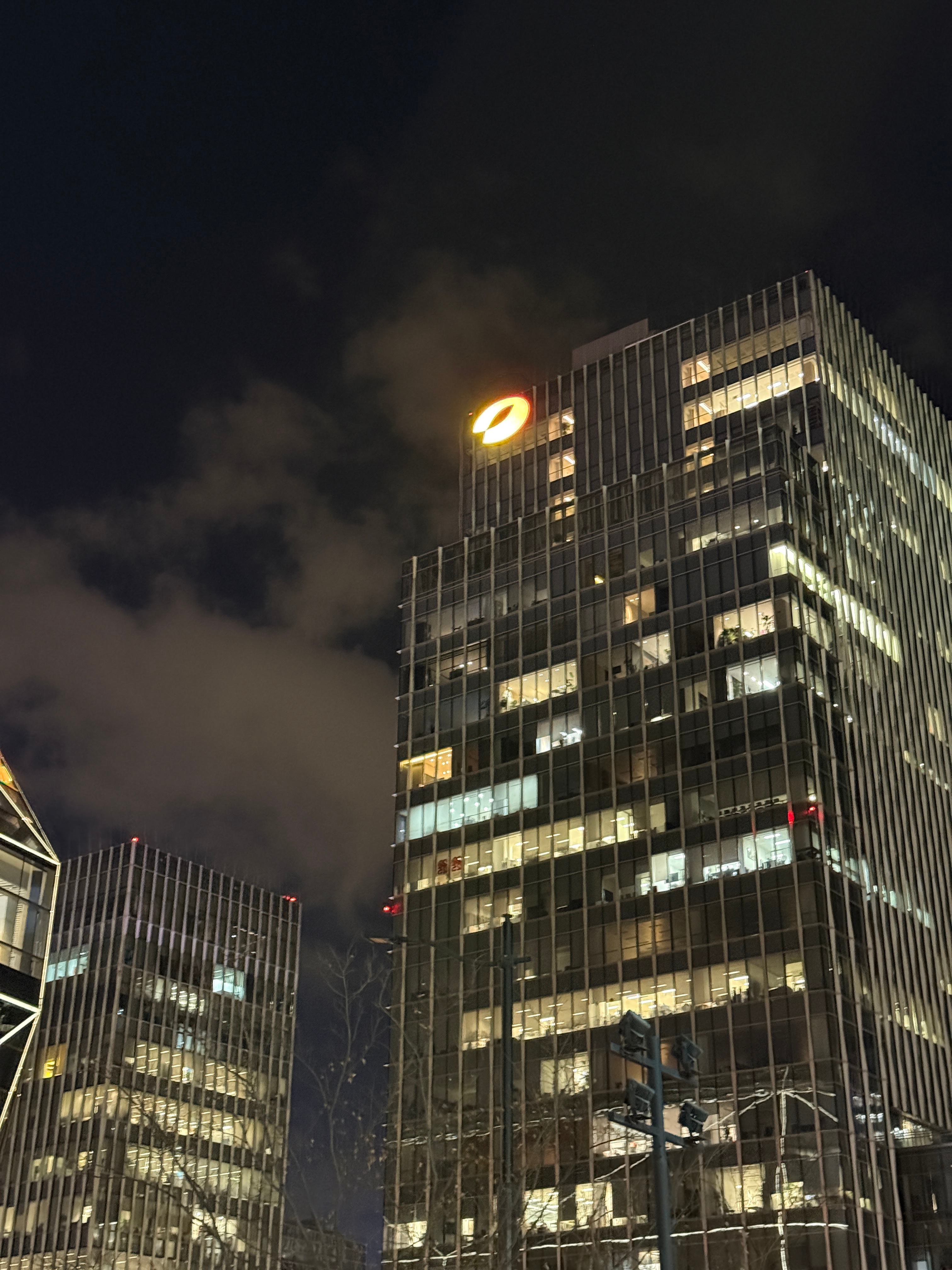 钻进大厂窝 这附近都是互联网大厂办公楼～ 