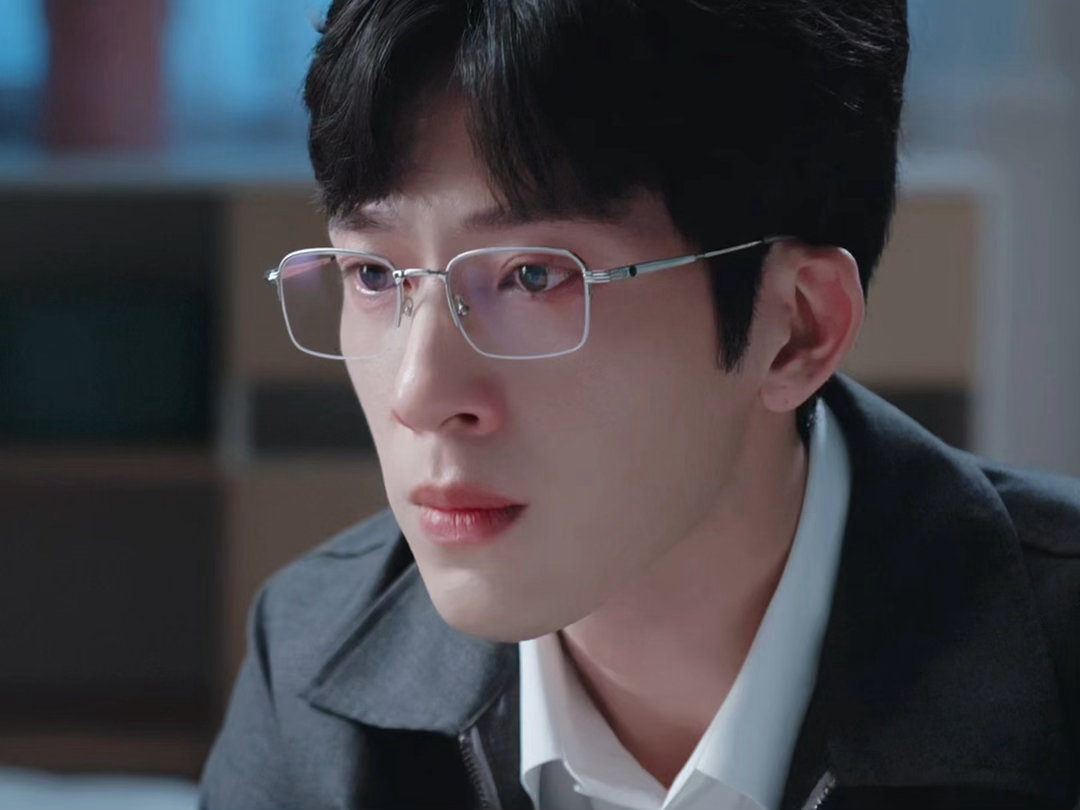 婚我来离井柏然你别哭了 看完这段终于理解为什么都说江寒声是“阴湿作精人夫”了。表