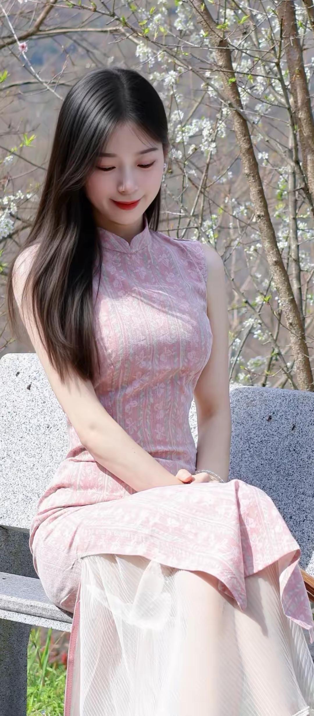 花开花落，春意满怀。