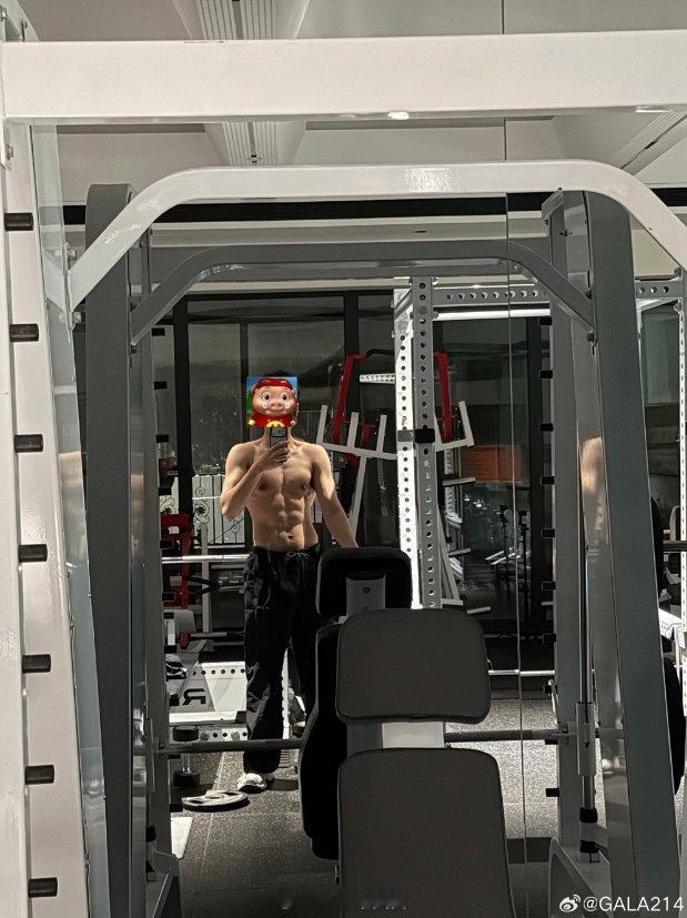 魔鬼筋肉AD？GALA晒健身成果照：把Oner给我叫过来！！！！看过纪录片，一路