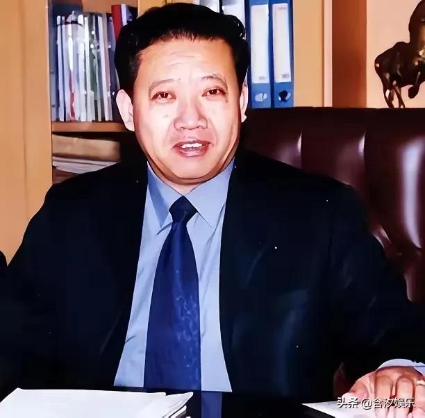 2017年，葵花药业董事长关彦斌与女秘书生下孩子，原配张晓兰得知后，放弃16亿财