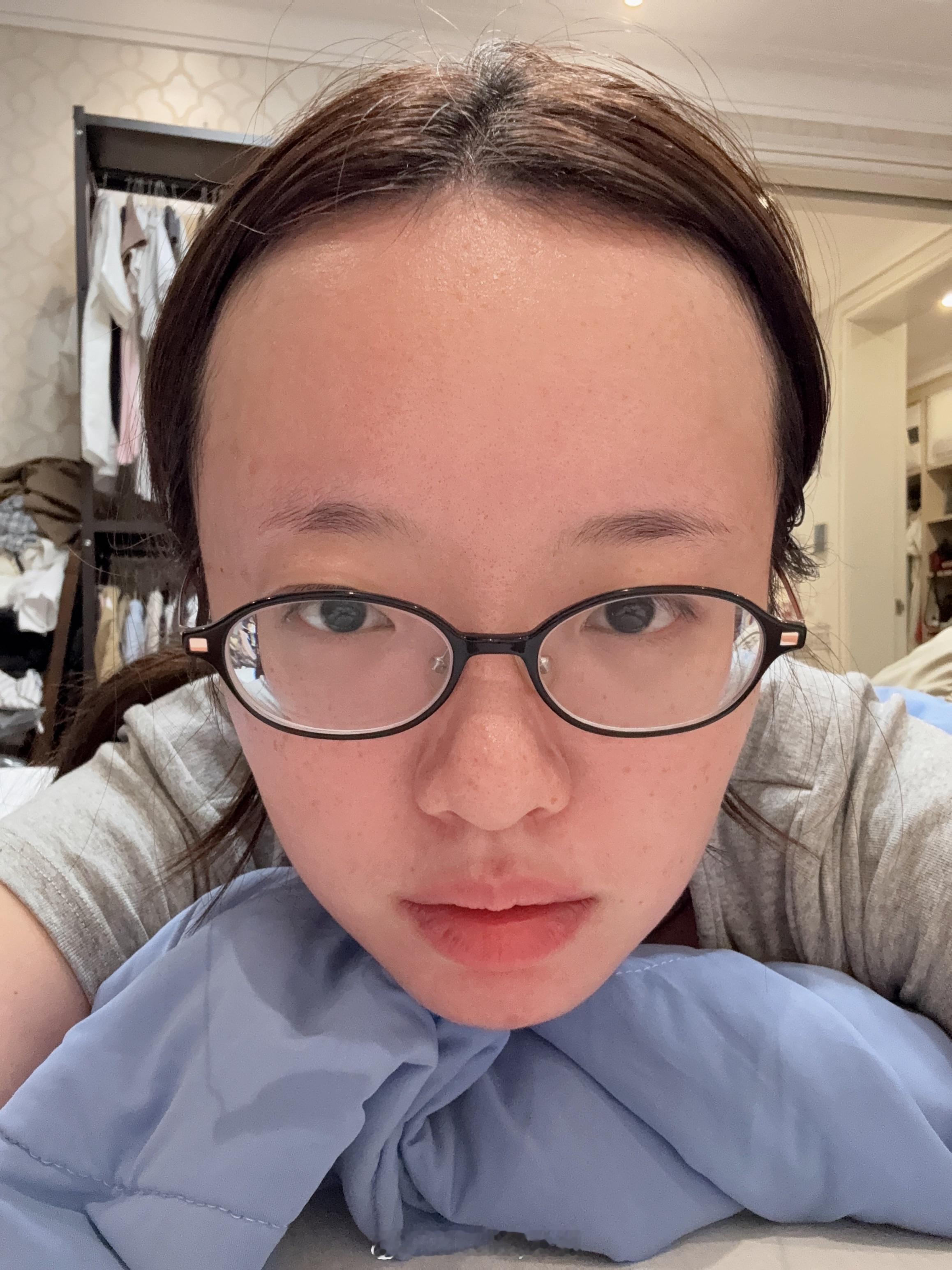 之前有宝宝问我是什么脸型 我也不知道看到图1我觉得是健胃消食片脸型也可以是吉他拨