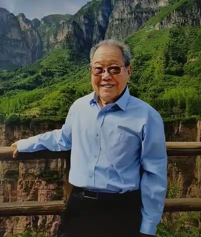 原中组部部长，大力宣传孔繁森等先进典型，一身正气，清正廉洁，享年91岁。这个人是