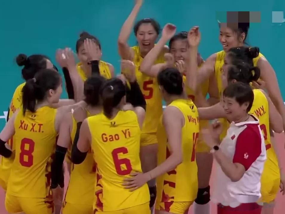 [烟花][烟花]中国女排3：0战胜日本获得大运会女排比赛的冠军[烟花][烟花]
