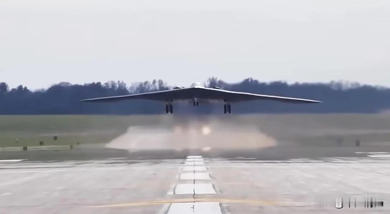 突发！美军用超100枚导弹空袭“伊斯兰国”，特朗普通告全球：正展开严厉报复，引爆