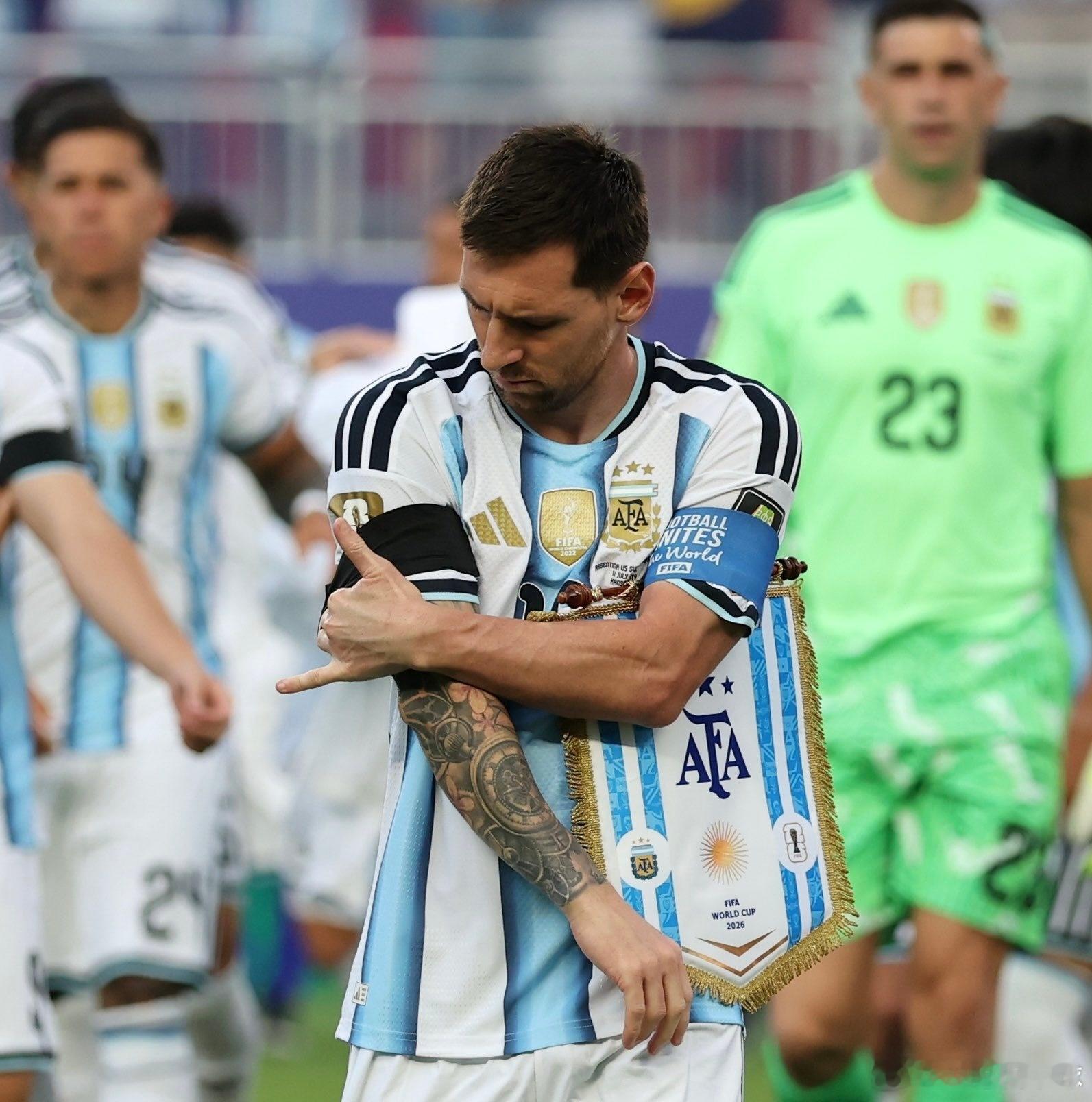 FIFA发布决赛裁判视角的集锦世界杯决赛落下帷幕之后，FIFA放出决赛裁判视角完