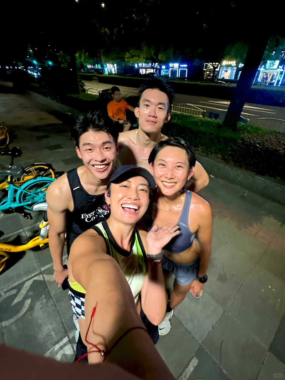 夜跑8km💦暴汗F4限定版 这天还要热多久？