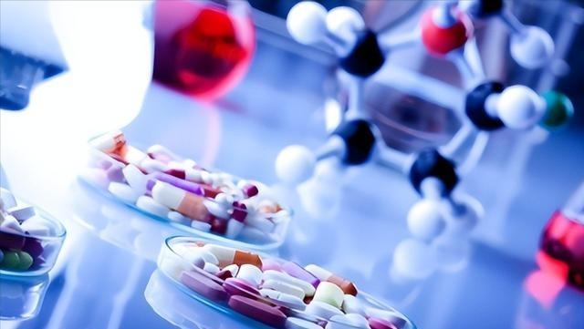 美媒发现不对劲了！除了稀土以外，中国手里还有一张王牌没用，那就是美国的医药供应链