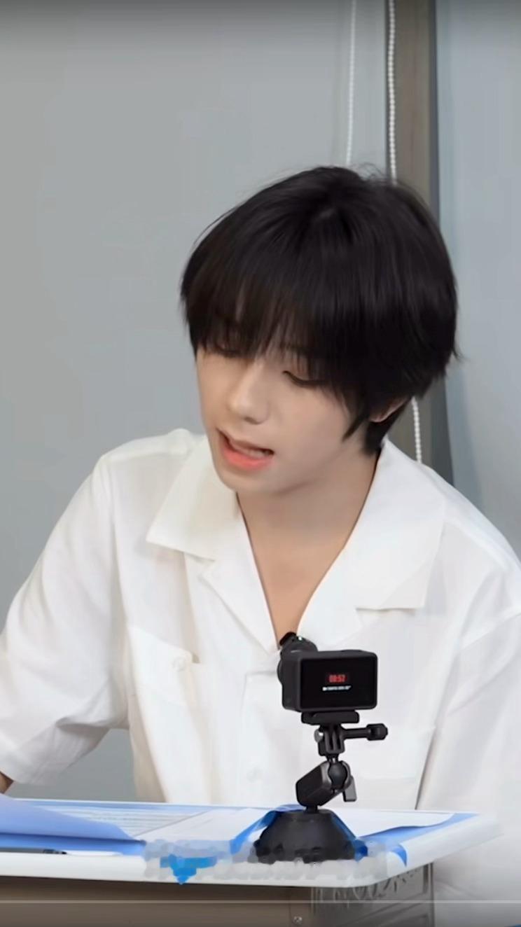 橹穆271199 王橹杰运动会号码依旧27“黑色27号胜”271199🩵🩷 
