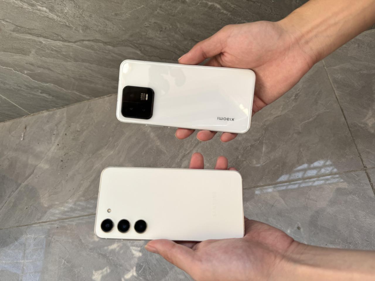 现在小米13和三星S23，都跌到3000元出头了，谁也不比谁高贵，但是论体验，我