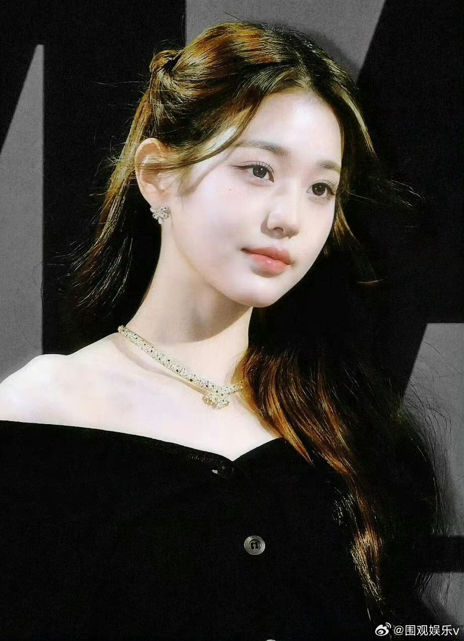 张元英黑裙好美 今天美貌鲨疯了，公主头确实配得上真公主 