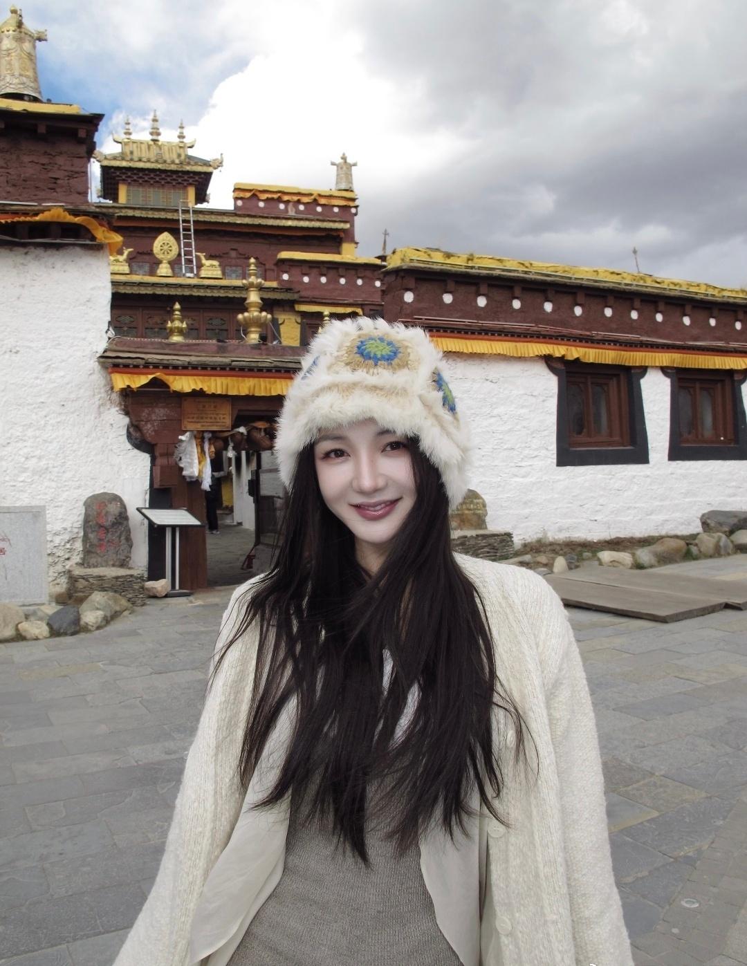 期待靳梦佳在中餐厅的表现，她从洗碗小妹成长为现在的她，真的很令人感动！ ​​​