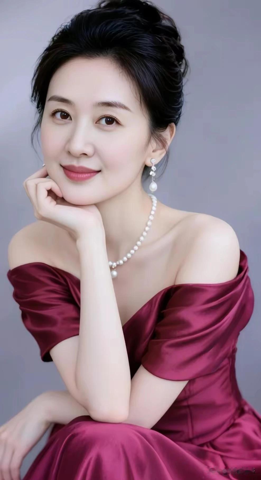 粗缯大布裹生涯，
腹有诗书志气华。
红尘风雨多磨难 
心态平和若彩霞