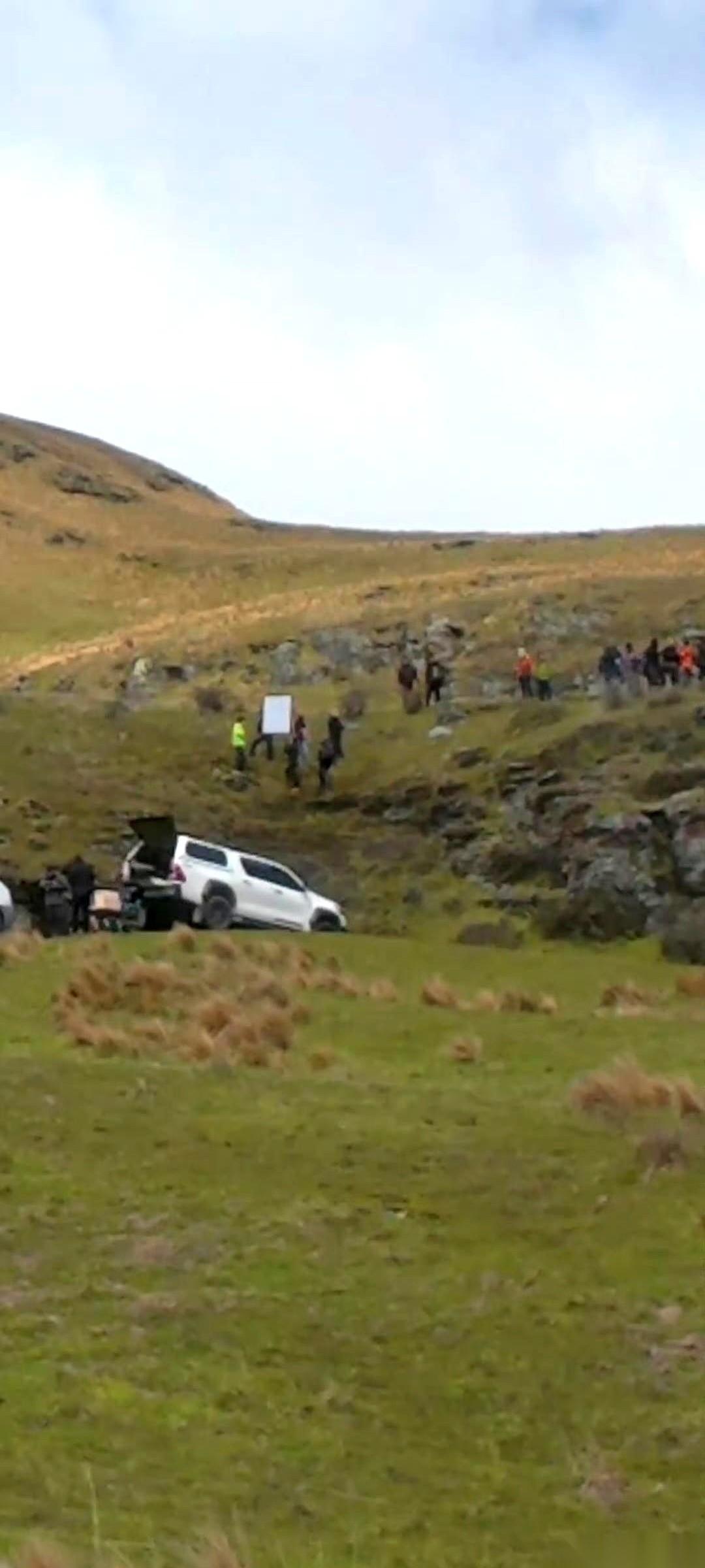 有些人的存在感，真的跟物理距离没半毛钱关系。
就算糊成一个像素块，隔着一个太平洋