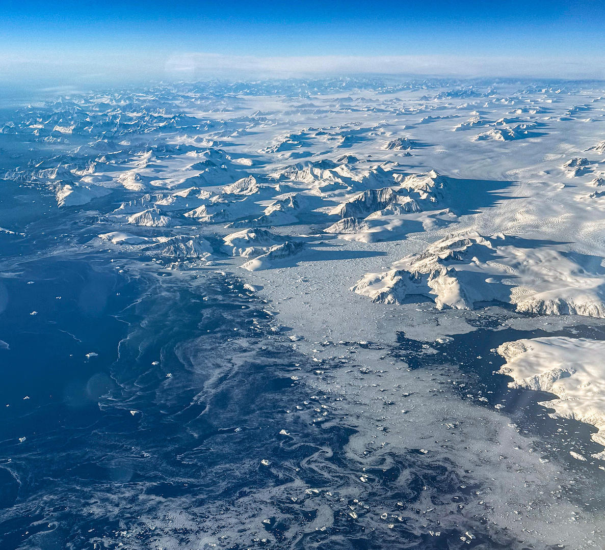 美国总统特朗普的前国家安全事务助理约翰·博尔顿透露，特朗普对格陵兰岛的执着，竟源