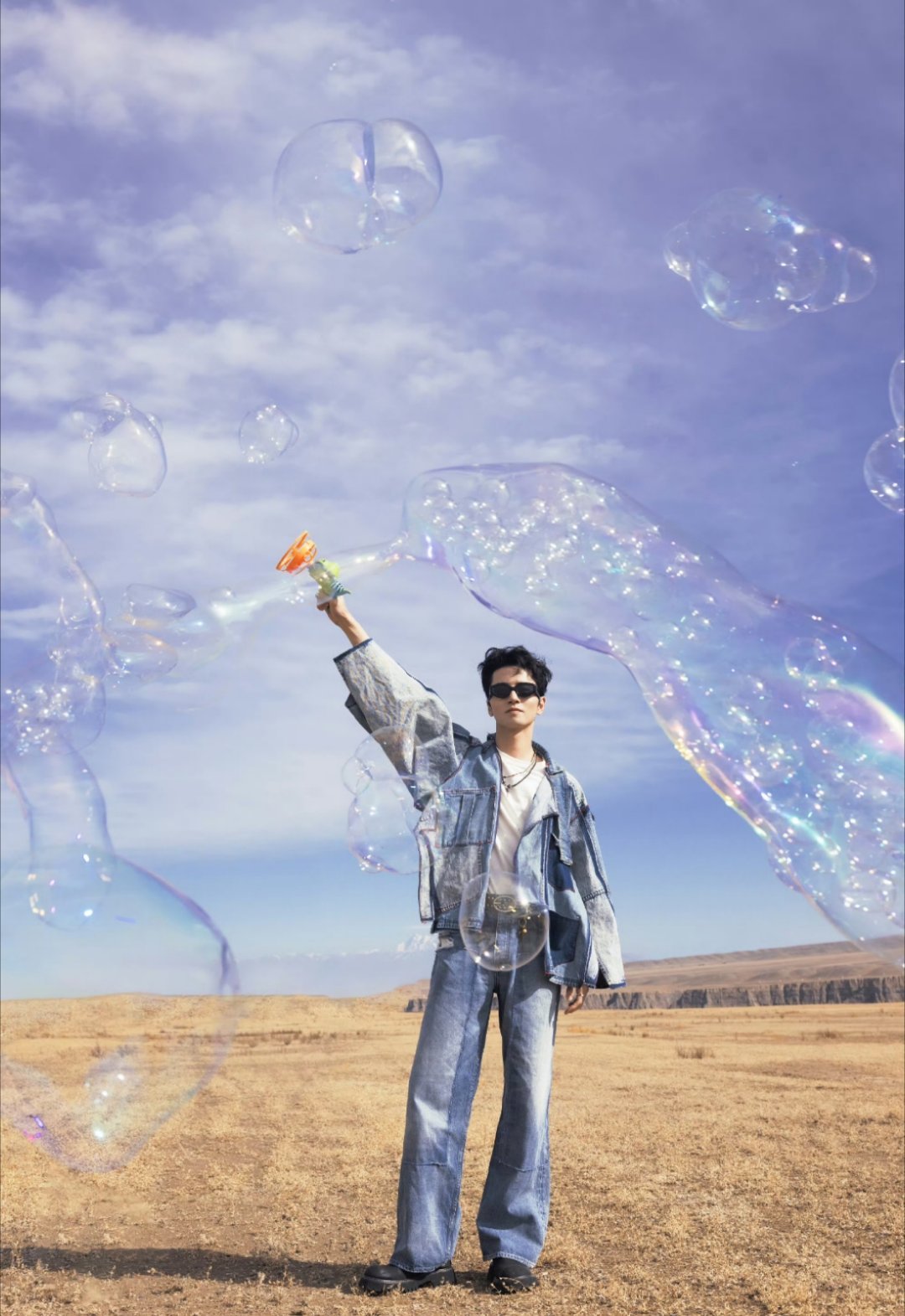 吴希泽8️⃣周年快乐[打call][打call][打call]继续努力[打cal