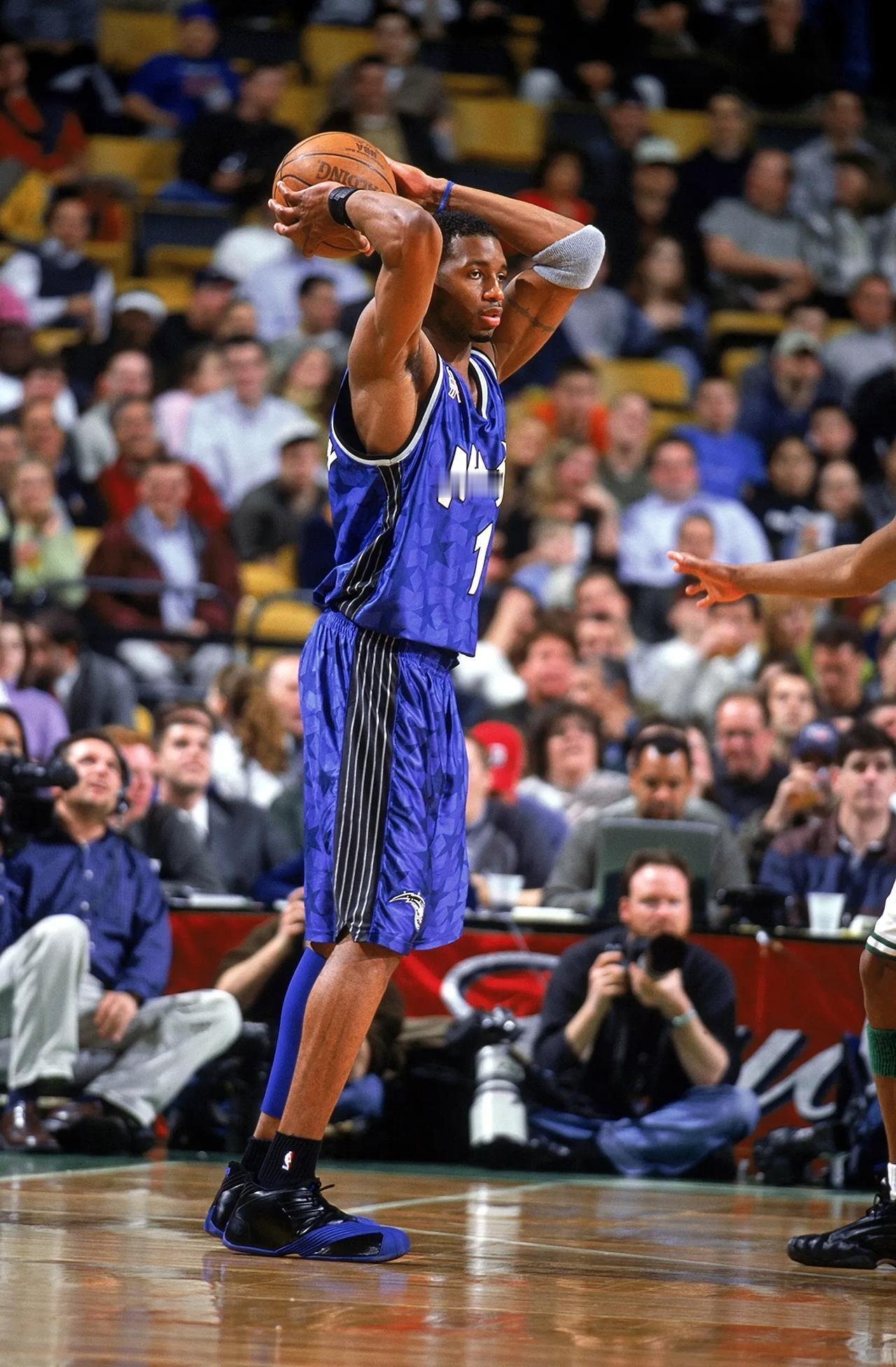 麦迪            PK           杜兰特
投射: 90   