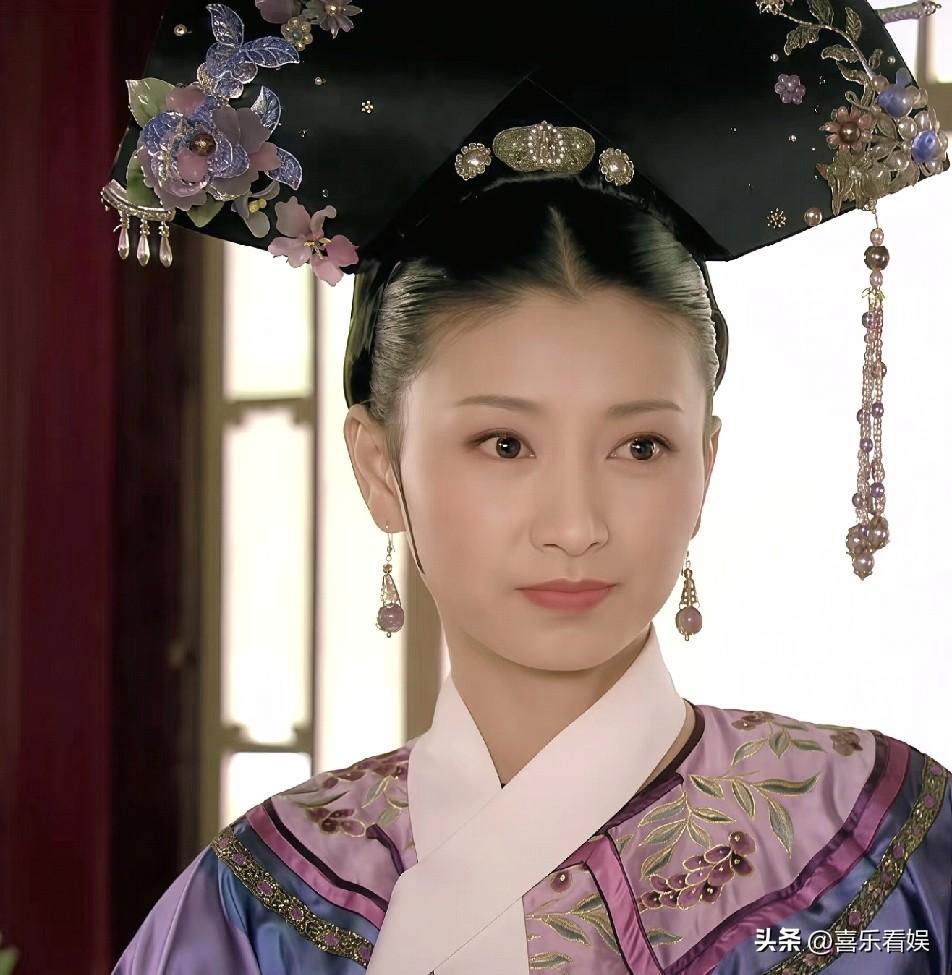 “眉姐姐”斓曦，没想到吧！
 
3月23日，“眉姐姐”斓曦罕见冲上热搜，原来大家