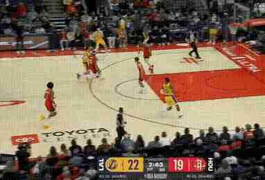 东契奇彻底进化了！从“孤胆英雄”到“球场指挥官”，湖人捡到的不只是得分王🔥
